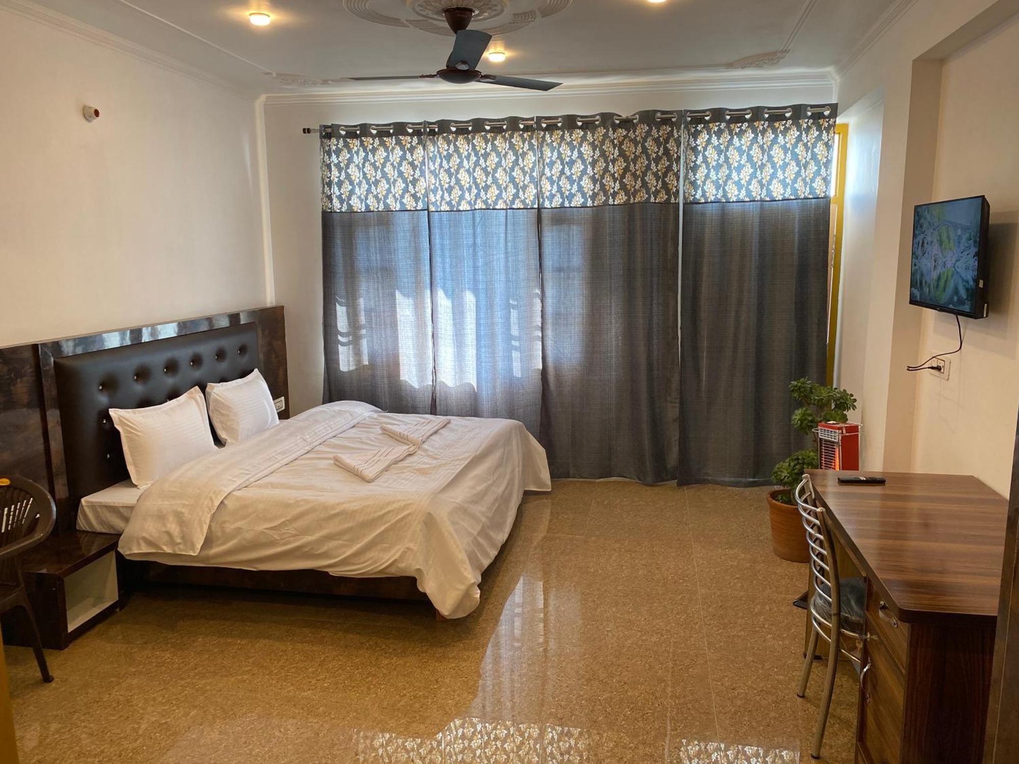 Redeem Cafe & Homestay McLeod Ganj Exteriér fotografie
